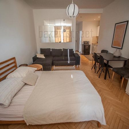One Bedroom Apartment Close To Prague Castle 外观 照片